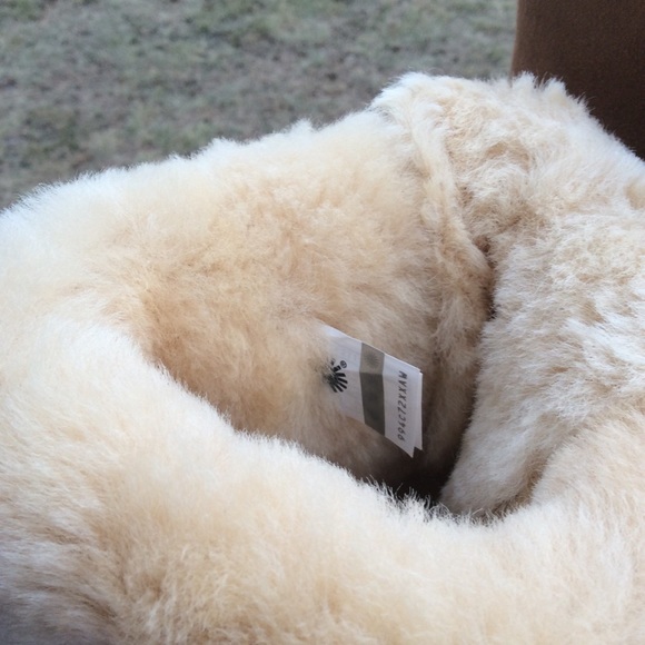 UGG BAILEY BOW II SHIMMER - Picture 5 of 5